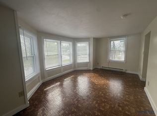 13 Hamilton St #3, Hamilton, NY 13346