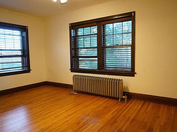 5th image of 1853 Randolph Ave APT 306