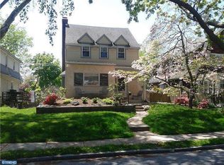 226 Rock Glen Rd, Wynnewood, PA 19096
