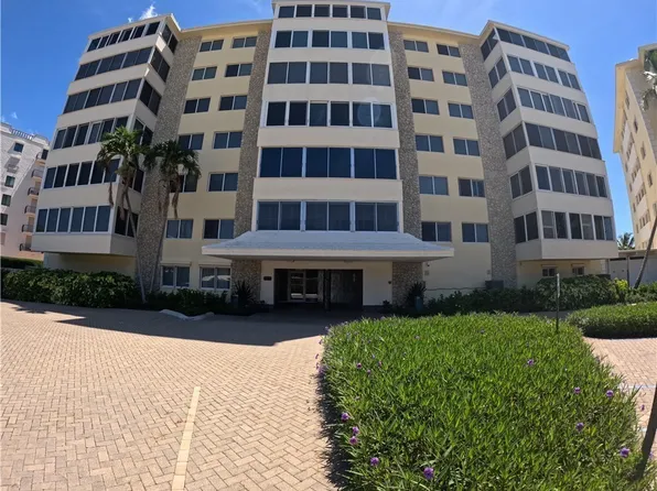 3420 Gulf Shore Blvd N APT 43, Naples, FL 34103