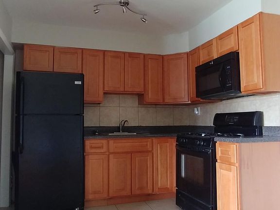 3rd image of 7239 Haverford Ave #1