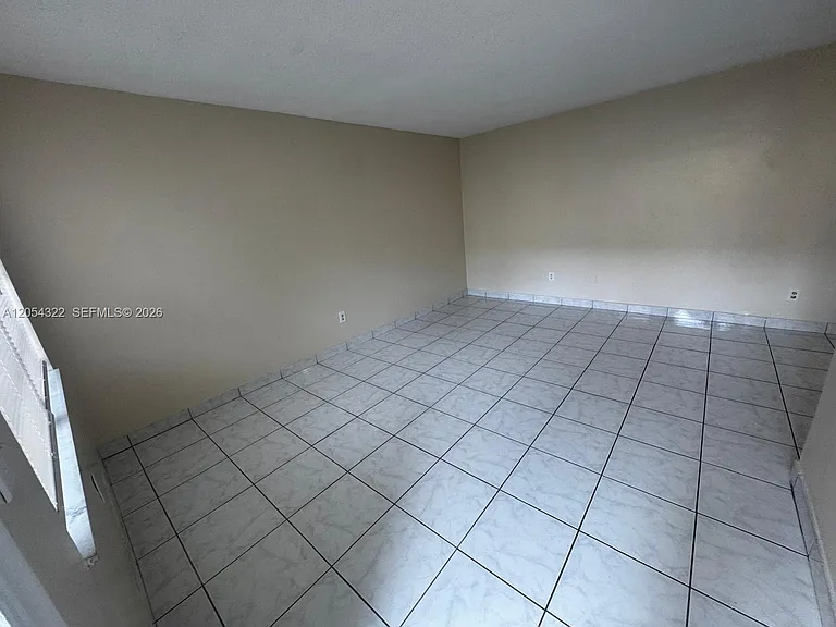 1832 Madison St #102 — Photo 4