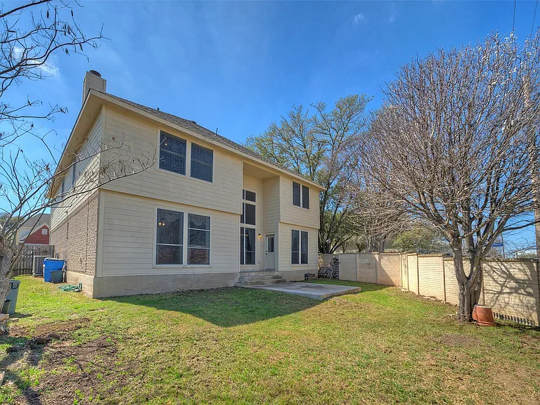 601 Indian Run Dr — Photo 27