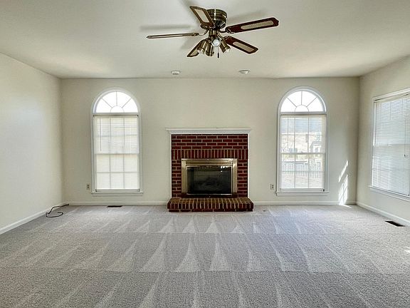 2nd image of 10 Francis Ct