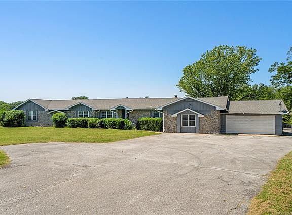 3rd image of 11408 N 129th East Ave