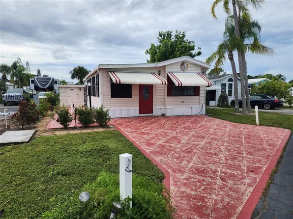1674 University Pkwy Lot 389, Sarasota, FL 34243