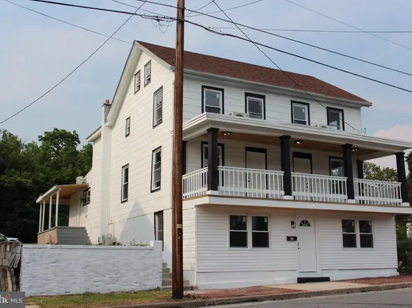 447 E Market St, Williamstown, PA 17098
