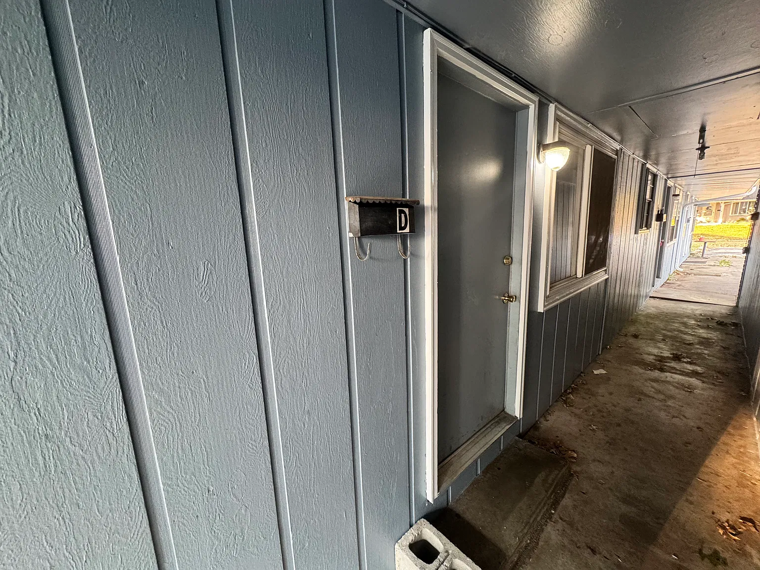 2 bed, 1000 sqft, $1,050 — Photo 2