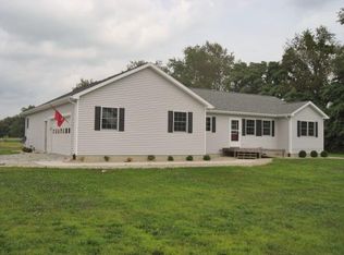 14796 5c Rd, Plymouth, IN 46563