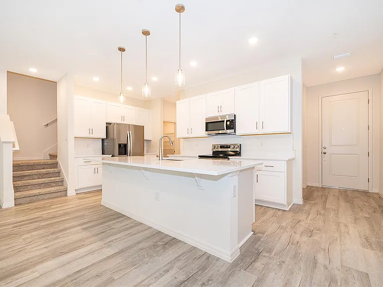 5261 Luisa Ct — Photo 6