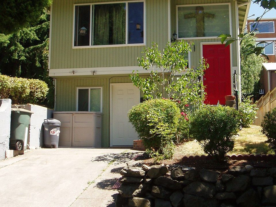 2nd image of 806 29th Ave S