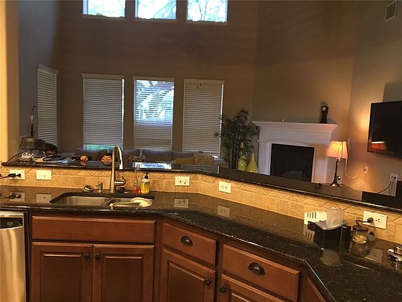 4th image of 2622 Crestfield Pl