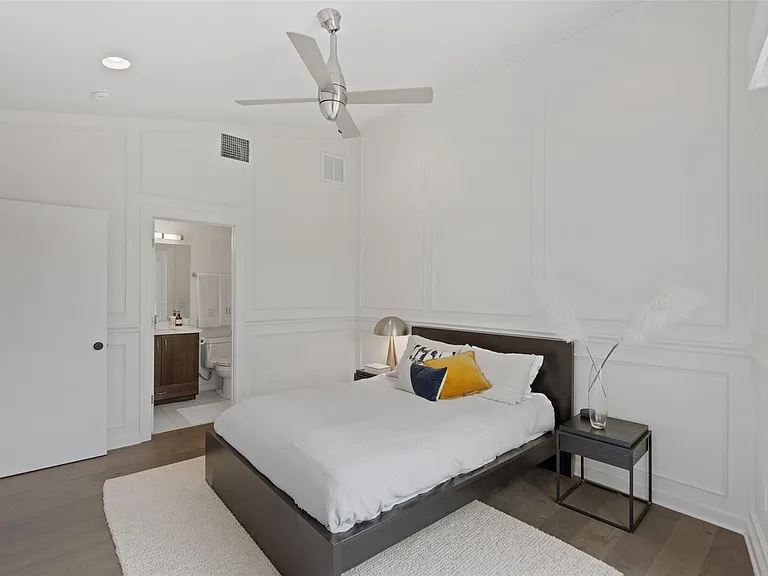 1500 Summit St #5 — Photo 26