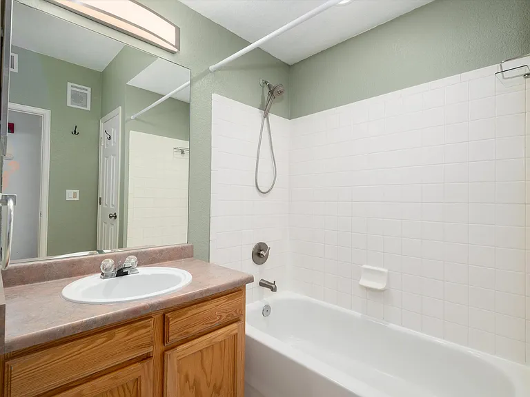 905 S Zeno Way #102 — Photo 23