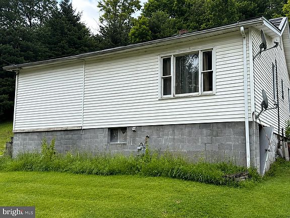 2nd image of 15404 Iron Rail St NW