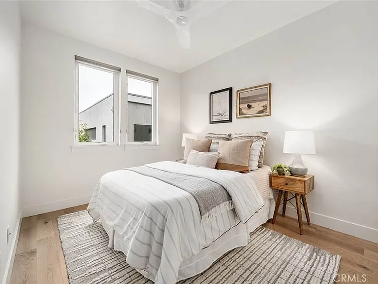 2478 Victoria Ave #104 — Photo 5