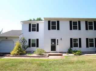 2 Wyndham Way, Piscataway, NJ 08854