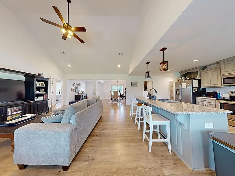 285 Lee Road 852 — Photo 18
