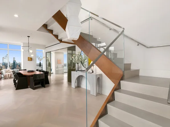 200 Amsterdam Avenue image 7 of 29