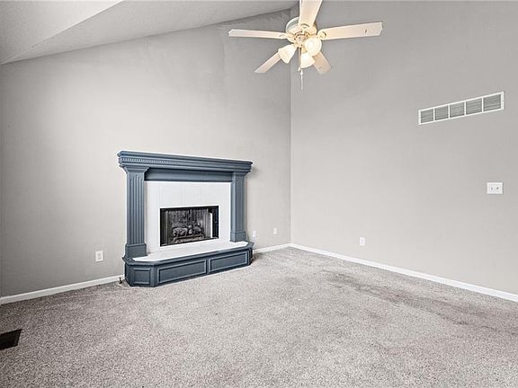 5th image of 16414 Hight Ave