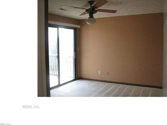 5th image of 740 Brookside Dr APT 204
