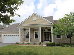 304 Red Rock Ln, Elgin, IL 60124