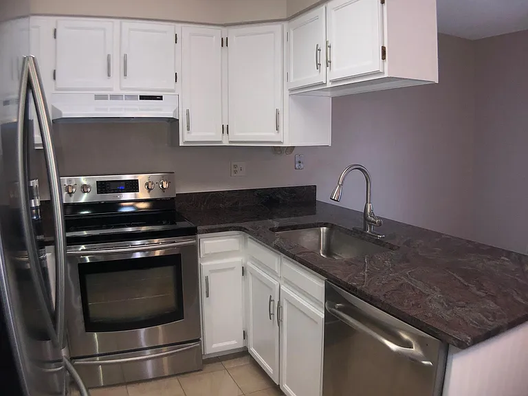 19840 Summerset Ln — Photo 3