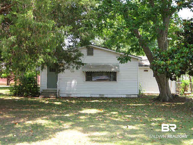 1st image of 22882 E Chicago St