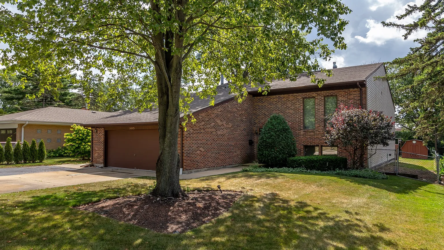 3615 Countryside Ln photo 1