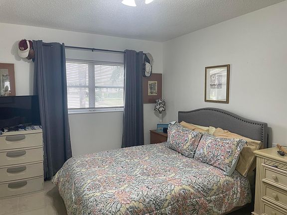 5th image of 2715 Emory Drive E #E