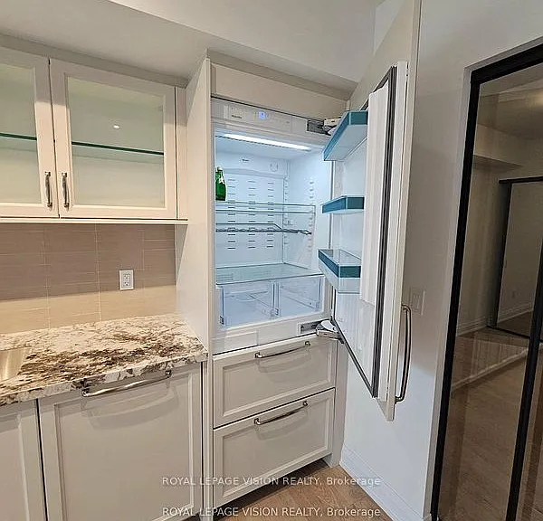 505 Glencairn Ave #310 — Photo 4