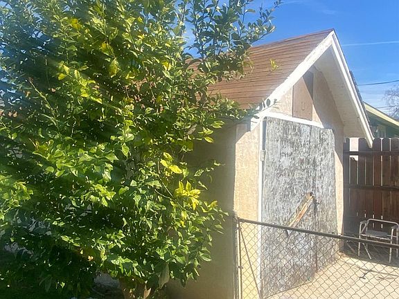4th image of 1620 Quincy St