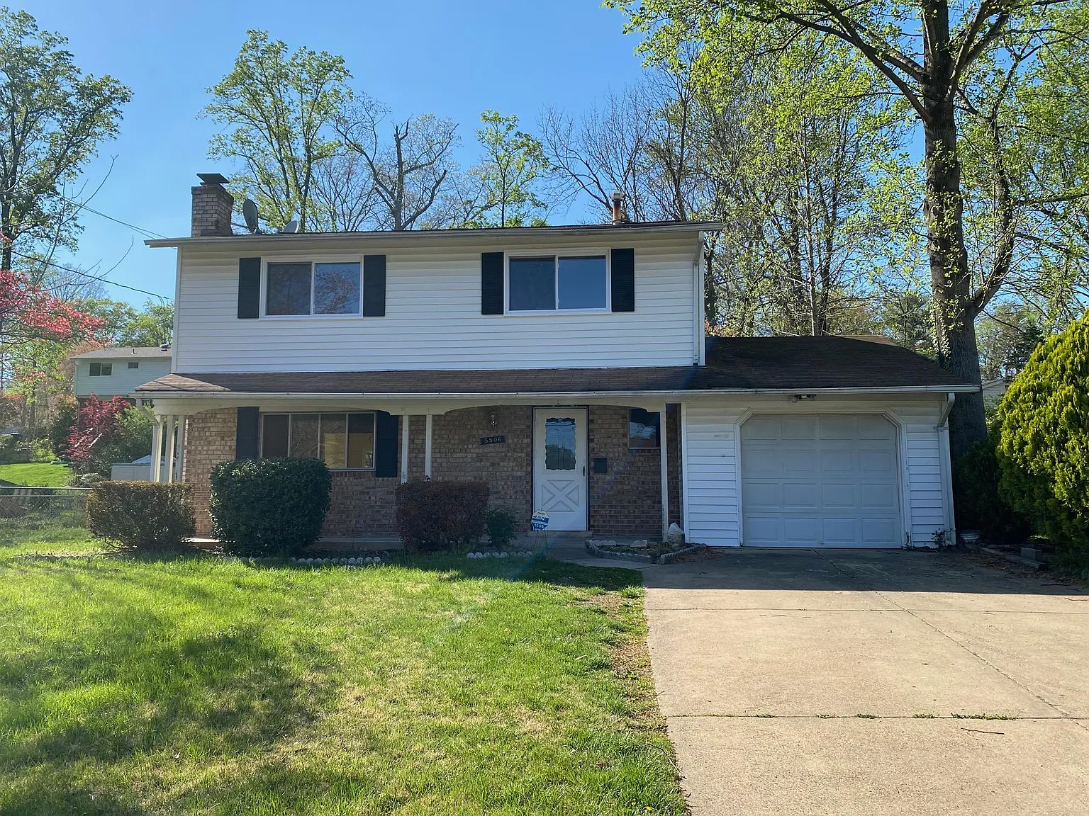 5506 Southampton Dr — Photo 1