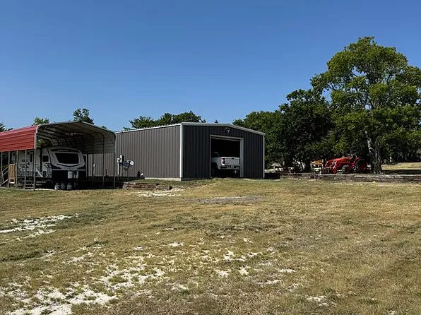 1509 Bethel Cannon Rd, Whitewright, TX 75491