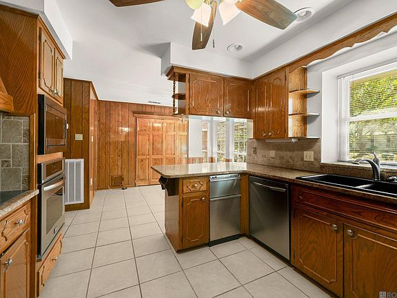 5th image of 4431 Lake Lawford Ct