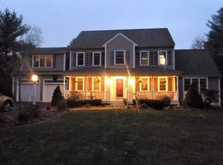 11 Commons Dr, Carver, MA 02330