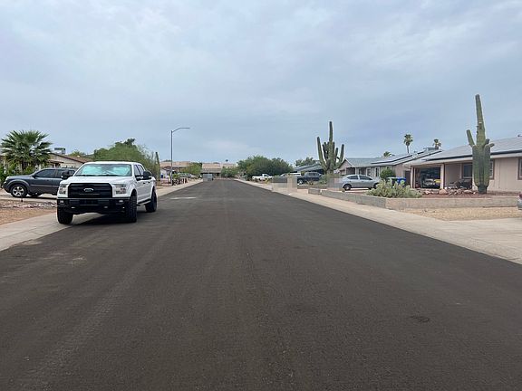 4th image of 1909 E Kathleen Rd