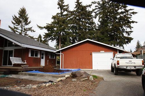 1st image of 290 Edinburgh Dr