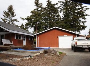 290 Edinburgh Dr, Camano Island, WA 98282