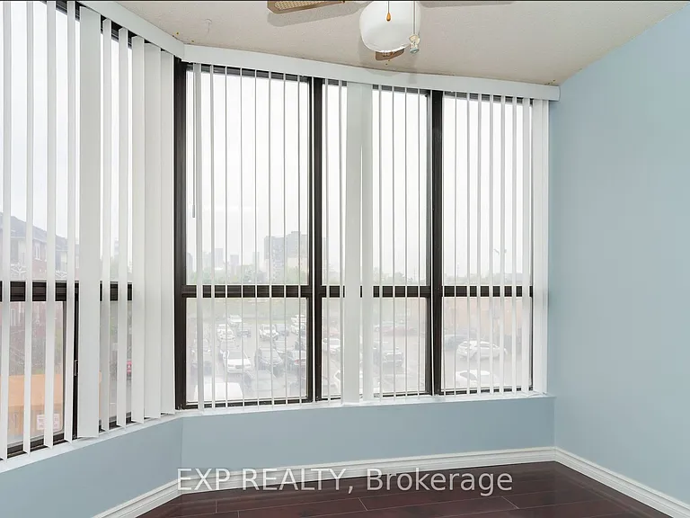 25 Agnes St #201 — Photo 5