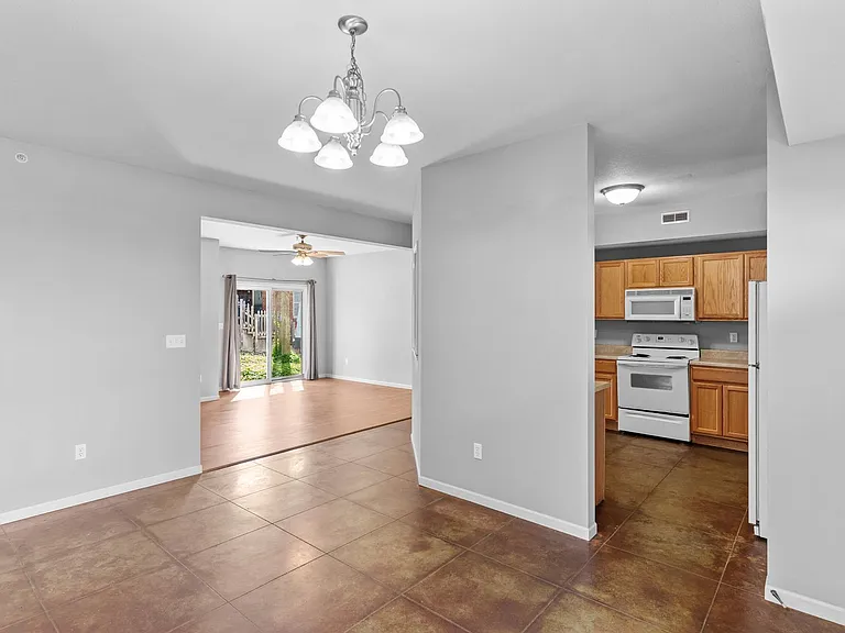 1616 Anthony St #101 — Photo 6