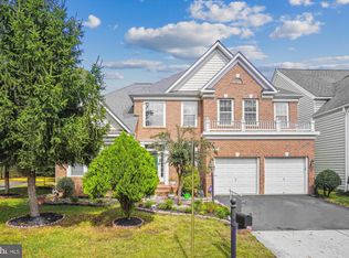 8404 Ravenglass Ct, Lorton, VA 22079