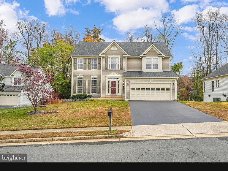 1843 Strickland Ct — Photo 1