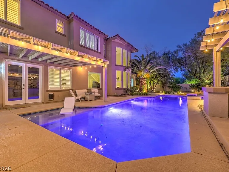 2849 Soaring Peak Ave — Photo 44