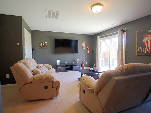 3rd image of 50 Ackland Dr