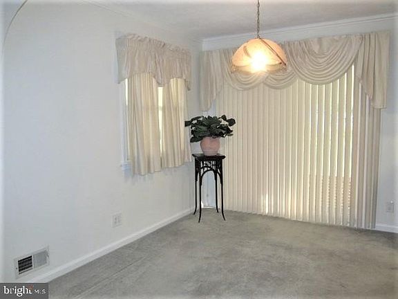 3rd image of 1111 McHenry Dr