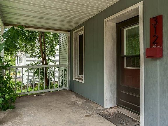 3rd image of 312 Burr Oak Ave