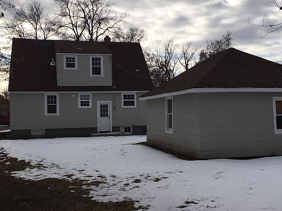 3rd image of 505 Wyoming Ave