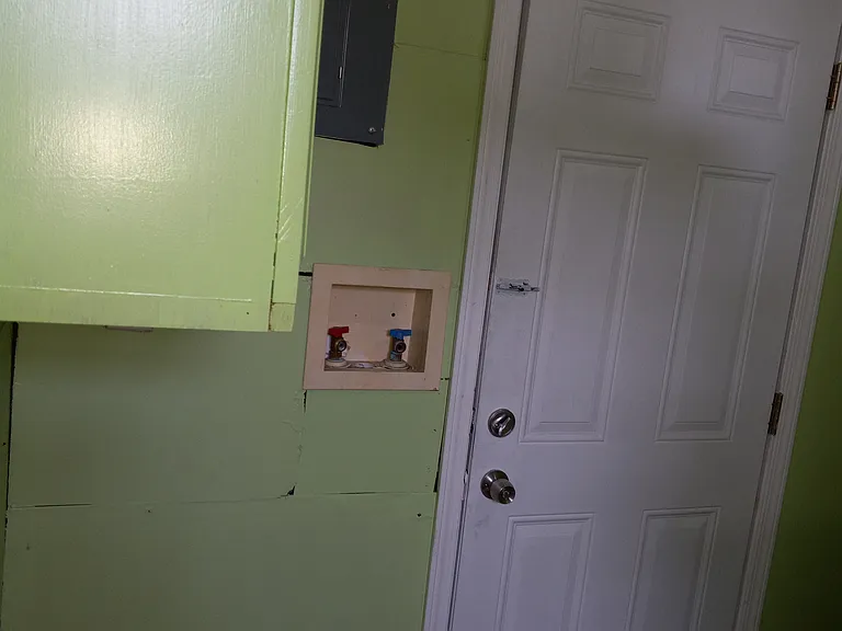605 Herald St — Photo 21