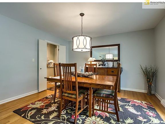 5th image of 2305 W 104th St
